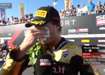 WSBK: Bulega conquista o Mundial e emociona-se em Cremona ‘Deram-me uma oportunidade incrível’