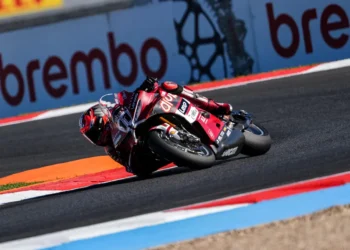 WSBK: Bulega volta a liderar FP2 em Magny-Cours e confirma favoritismo na sexta-feira