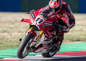 MotoGP: Nicolò Bulega falha testes Michelin da Ducati após anúncio para a VR46