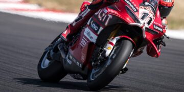 WSBK: Nicolò Bulega domina FP1 em Magny-Cours