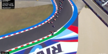 MotoGP: Moto2, Drama no arranque! Agius, Holgado e Piqueras fora logo na primeira curva