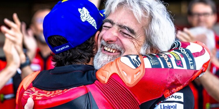 MotoGP: Dall’Igna rende-se a Marc Márquez ‘Um verdadeiro fenómeno’ e deixa recado sobre Bagnaia
