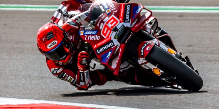 MotoGP: Marc Márquez lidera FP1 em Misano numa sessão de diferenças mínimas