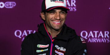 MotoGP: Aprilia respira de alívio, Jorge Martín evita cirurgia e segue líder para a Ásia