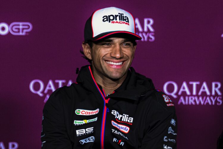 MotoGP: Aprilia respira de alívio, Jorge Martín evita cirurgia e segue líder para a Ásia