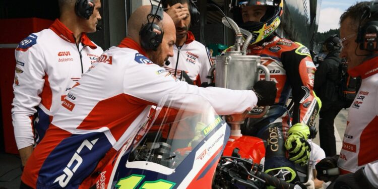 MotoGP: Diogo Moreira surpreende no teste Pirelli; Honda 850cc no topo na Áustria