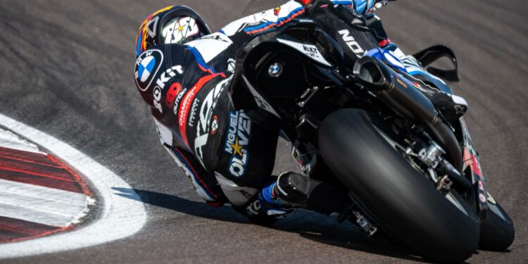 WSBK: Miguel Oliveira reage ao sábado difícil e garante 8.º lugar na Superpole Race