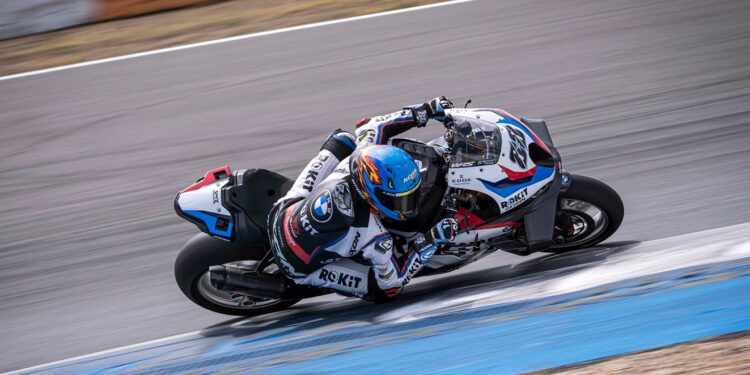 WSBK – Bulega vence Superpole a ritmo recorde, Oliveira 12º