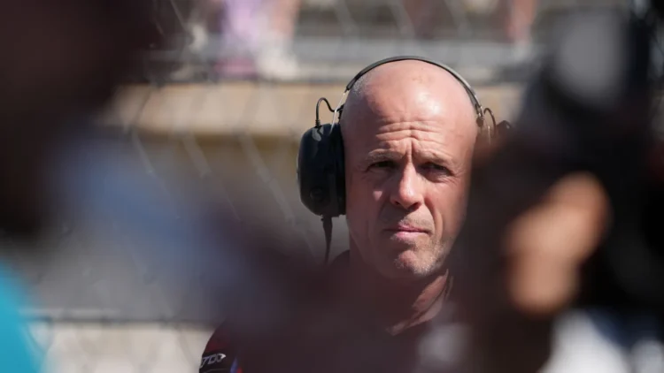 WSBK: Shaun Muir revela plano da BMW para Miguel Oliveira ‘Fizemos muitas alterações de geometria’