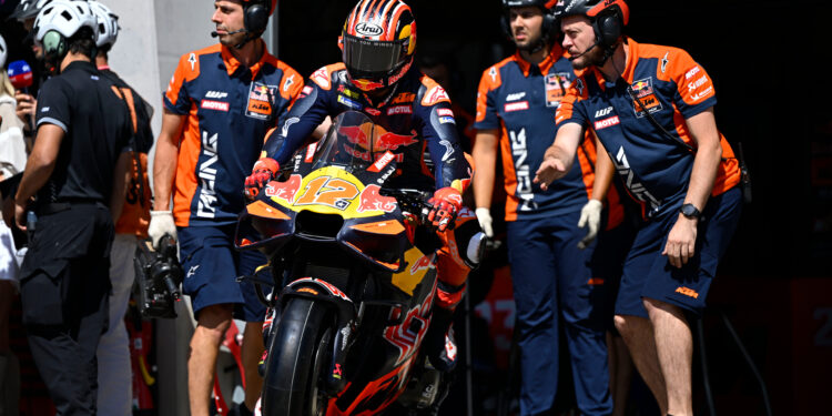 MotoGP: Viñales pode voltar hoje à KTM e preparar regresso nos testes de 850cc