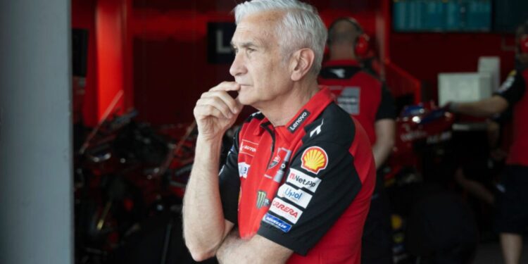 MotoGP: Pesadelo de Bagnaia continua e Tardozzi admite ‘A abordagem dele limita o desempenho’