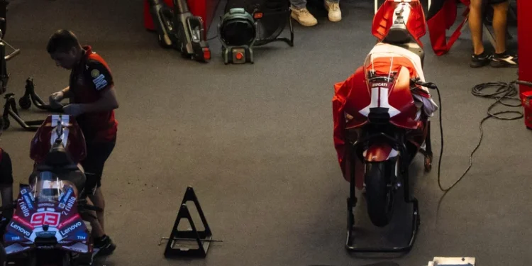 MotoGP: 18 pilotos testaram as novas 850cc com Pirelli na Áustria; veja quem esteve em pista