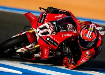 WSBK: Nicolò Bulega domina em Jerez e volta a colocar a Ducati no topo na Race 1