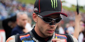 MotoGP: Bezzecchi mantém-se na luta pelo título e deixa Márquez e Martín sob pressão