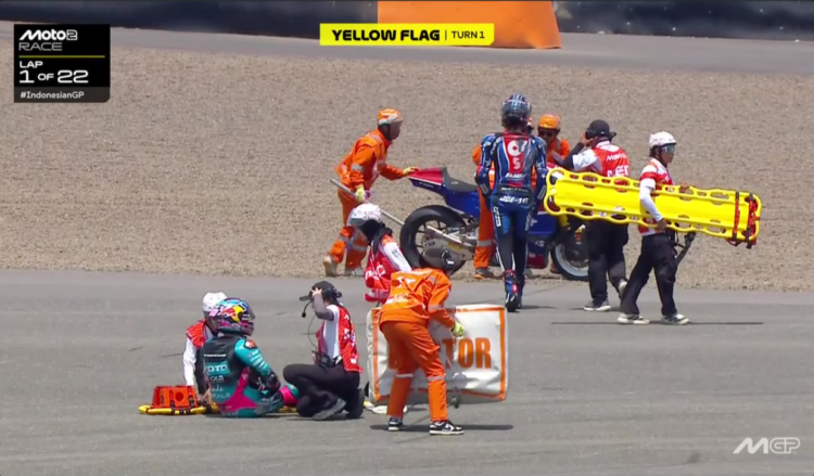 MotoGP: Moto2, Bandeira vermelha! Acidente com Holgado, David Alonso e Joe Roberts força reinício da corrida