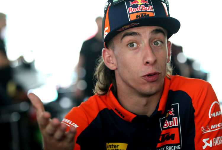 MotoGP: Pedro Acosta elogia Martín e recorda ‘Ganhou Moto3 com uma luva que se abria sozinha’