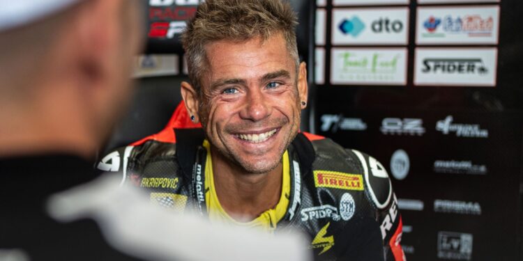 WSBK: Reforma? Álvaro Bautista e Barni Racing Team separam-se no final de 2026