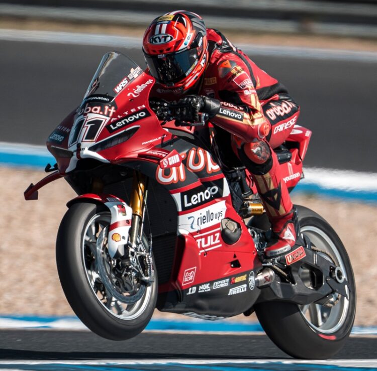 WSBK: Bulega bate a concorrência na FP1 de Jerez