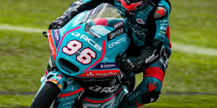 MotoGP_ Moto2, Daniel Holgado dá espetáculo em Sepang e garante a pole com autoridade