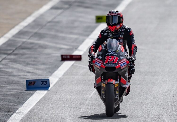 MotoGP: Moto2, ‘Manu’ González lança aviso à concorrência e comanda FP1 no Japão