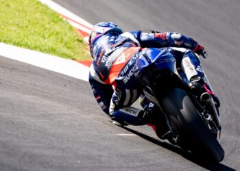 MotoGP: Moto2, Izan Guevara bate o recorde de volta mais rápida de sempre em Mandalika e lidera PR