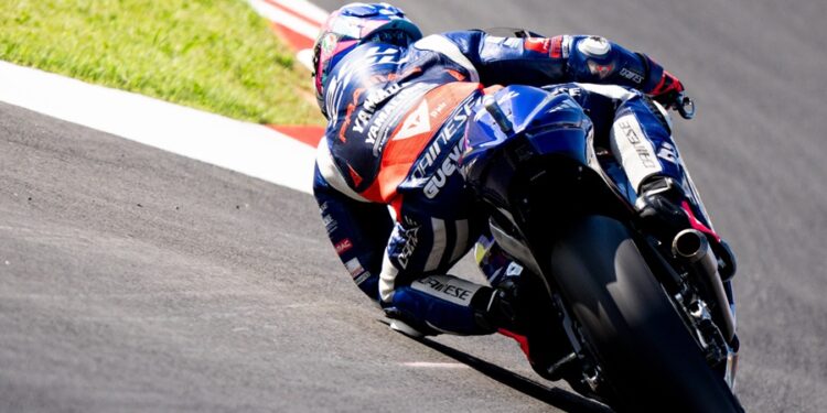 MotoGP: Moto2, Izan Guevara bate o recorde de volta mais rápida de sempre em Mandalika e lidera PR
