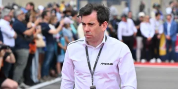 MotoGP: Carlos Ezpeleta viaja para o Qatar para decidir futuro do Grande Prémio