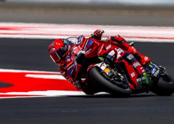 MotoGP: Marc Márquez vence a Sprint em Mandalika e Bezzecchi abandona