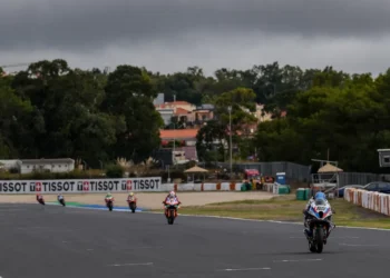 WSBK: Erro fatal! Miguel Oliveira termina corrida 2 na 8ª posição depois de um erro na primeira volta