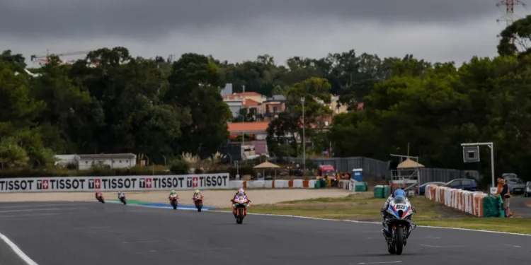 WSBK: Erro fatal! Miguel Oliveira termina corrida 2 na 8ª posição depois de um erro na primeira volta