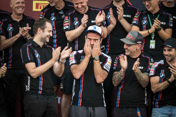 WSBK: Entre lágrimas e abraços, Petrucci despede-se ‘Foi uma viagem maravilhosa’
