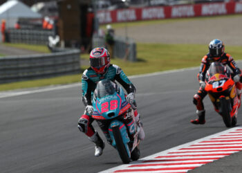 MotoGP: Máximo Quiles no topo em Mandalika com três pilotos espanhóis a liderar o FP2