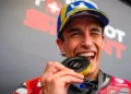 MotoGP: Marc Márquez vence corrida Sprint na Austrália; Martín cai