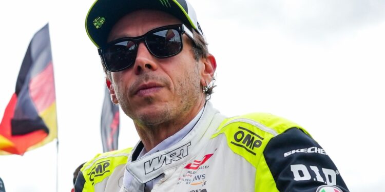 MotoGP: Verstappen junta-se a Valentino Rossi em Portimão para duelo inédito no GT3