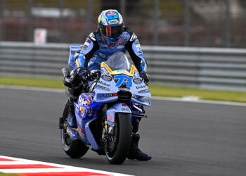 MotoGP: Álex Márquez surpreende Marc e Acosta para liderar o PR em Motegi