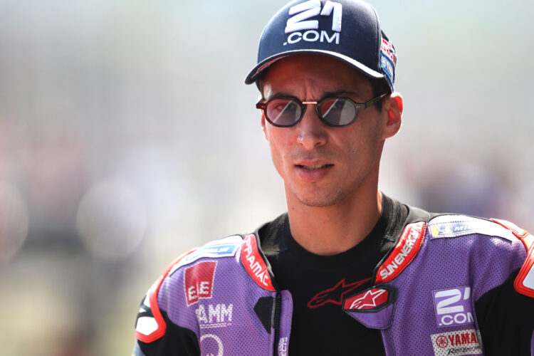 MotoGP: Oficial! Toprak Razgatlıoglu falha o resto da época e será operado