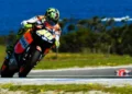 MotoGP: Recordar, o dia em que Valentino Rossi transformou uma penalização numa vitória histórica
