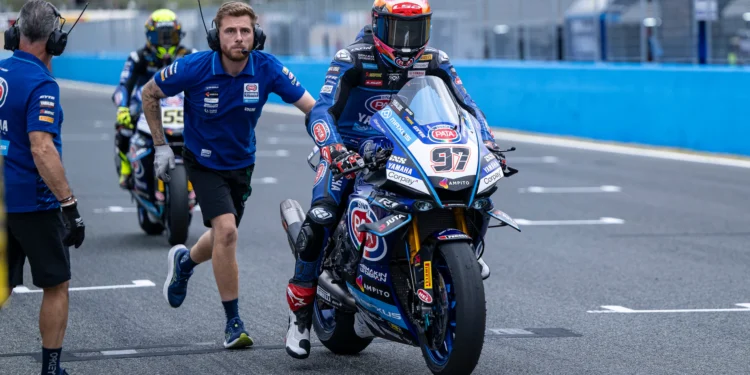 WSBK: Yamaha prepara mudanças na equipa técnica e Minelli está de saída da Barni