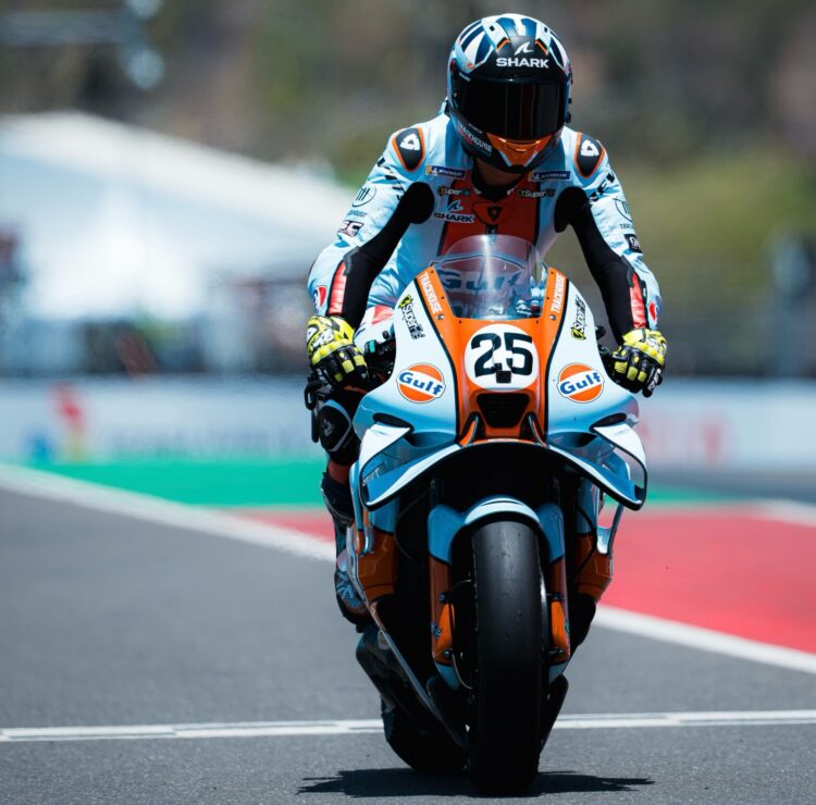 MotoGP: Raúl Fernández lidera o PR à frente de Bezzecchi e Martín em Mandalika